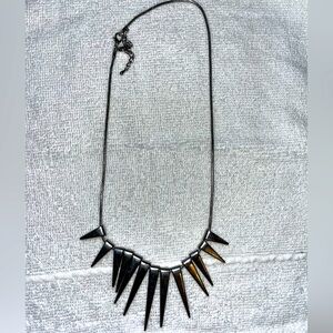 Silver Spikes statement necklace - EXPRESS